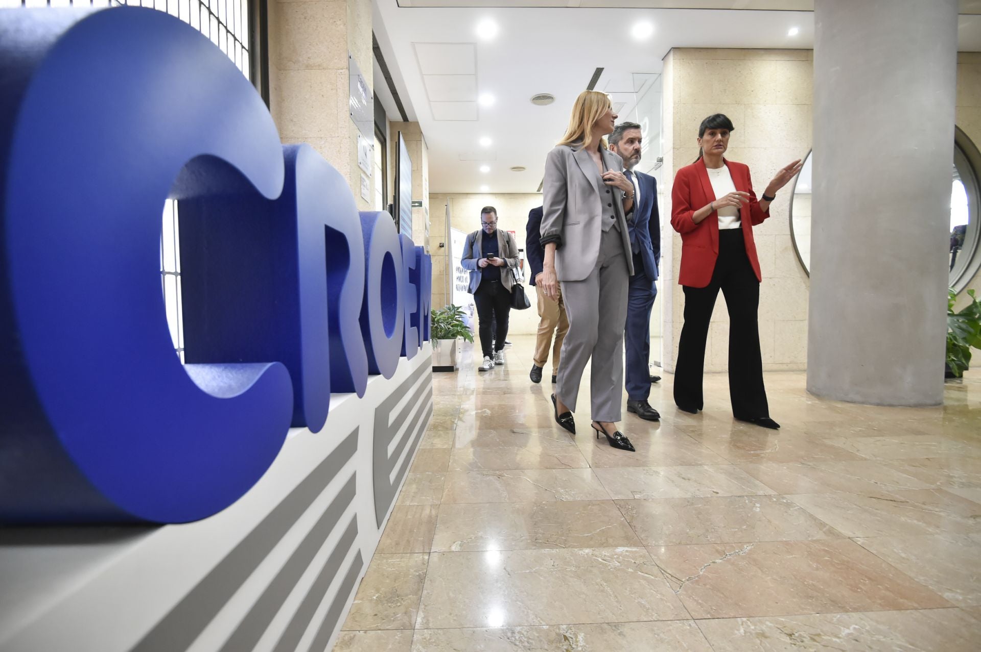 En imágenes, la visita de González Veracruz a Croem