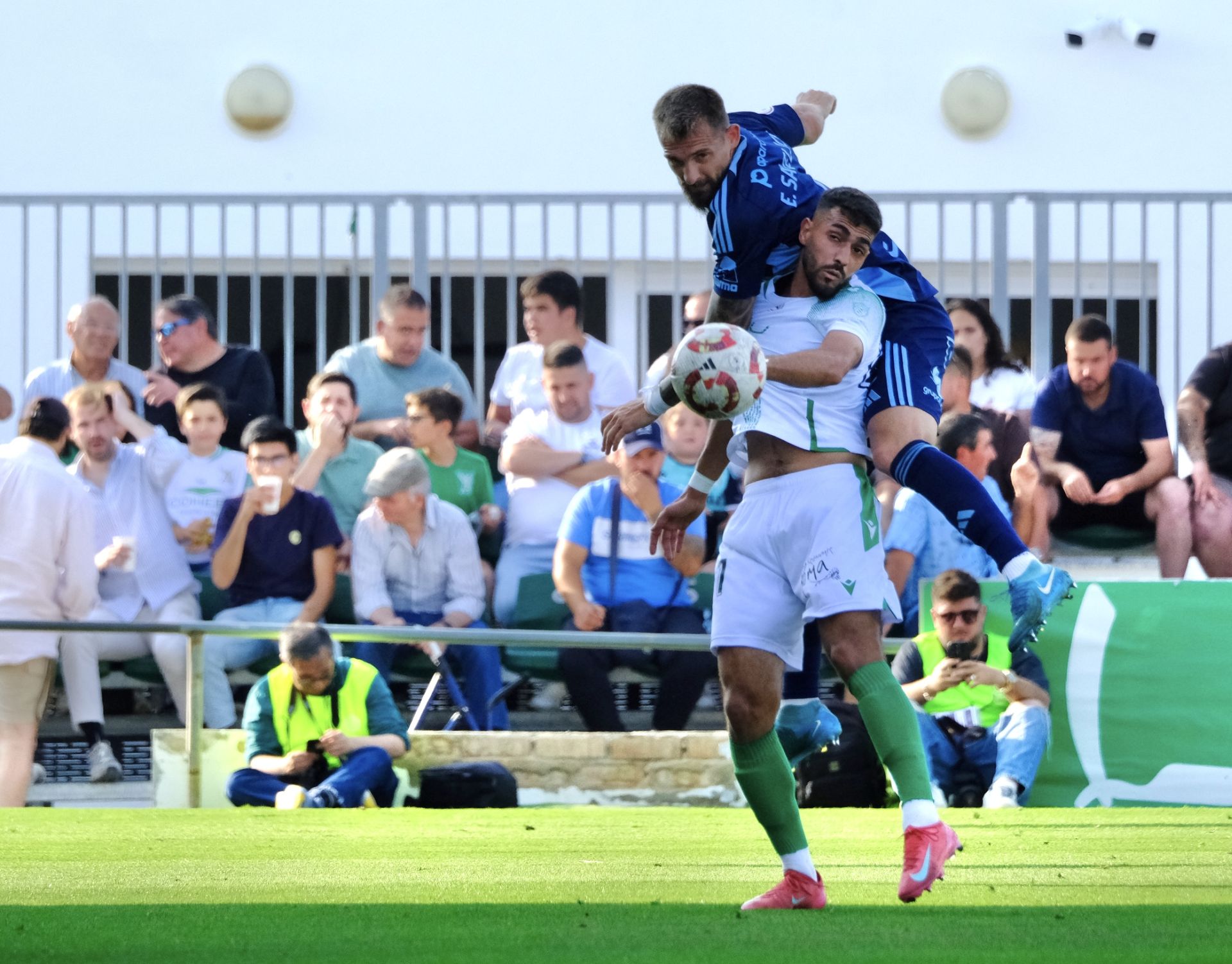 El empate del Real Murcia frente al Atlético Sanluqueño, en imágenes