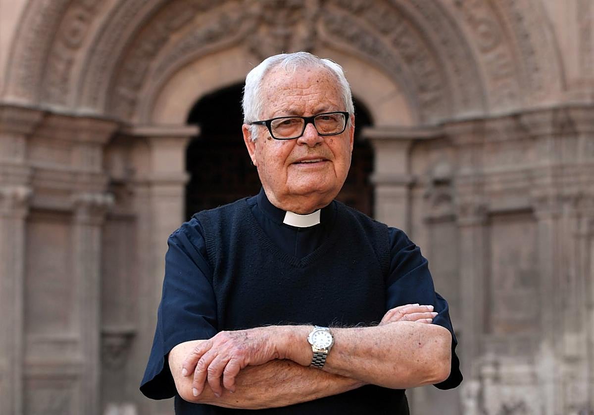 El padre Alarcón, esta semana, en la Catedral de Murcia.