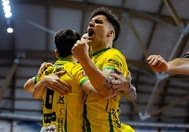 Mati Rosa, del Jaén, celebra uno de los goles que metieron a su equipo en la final de la Copa del Rey de este domingo.