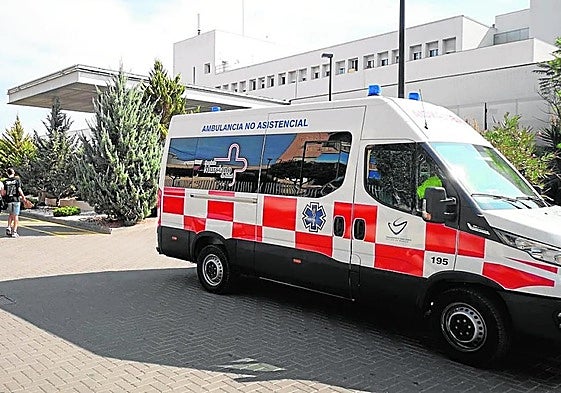 Accesos al Hospital Virgen del Castillo, en una imagen de archivo.