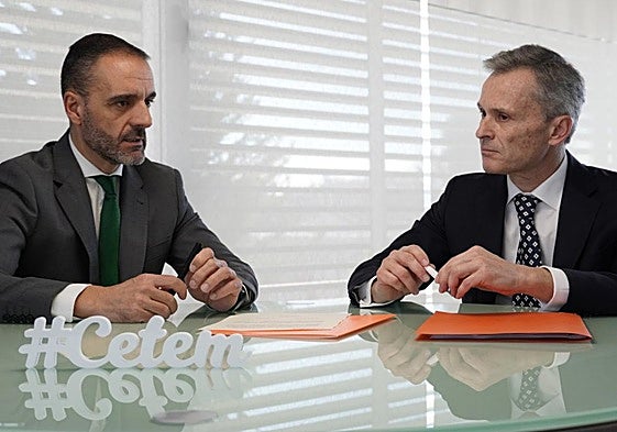 José Francisco Puche y Pedro Arcas, director y presidente del Cetem, respectivamente.