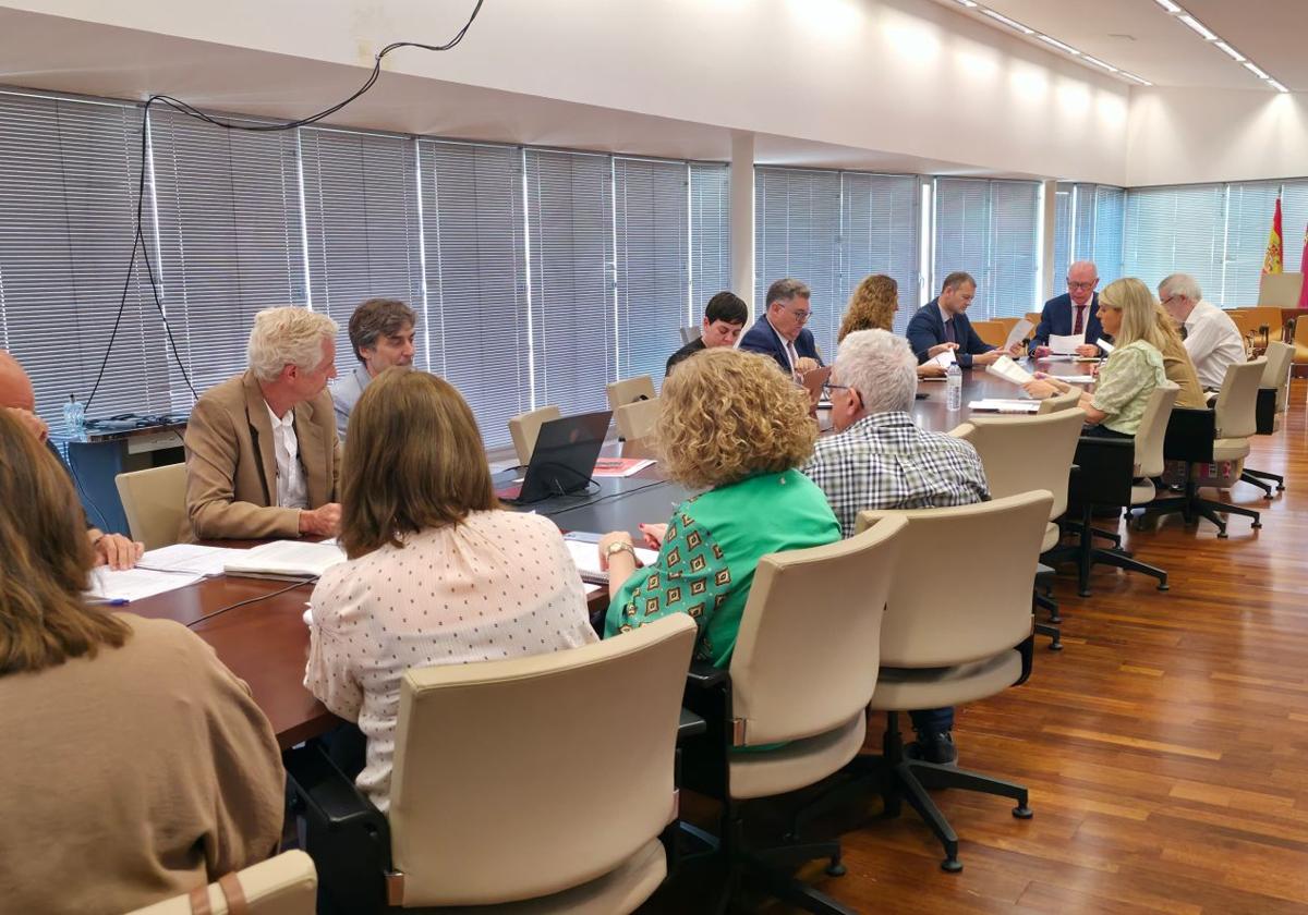 Murcia da el primer paso para construir 8. 700 nuevas viviendas de uso turístico residencial | la verdad