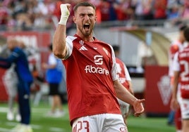 Flakus celebra su gol contra el Villarreal B.