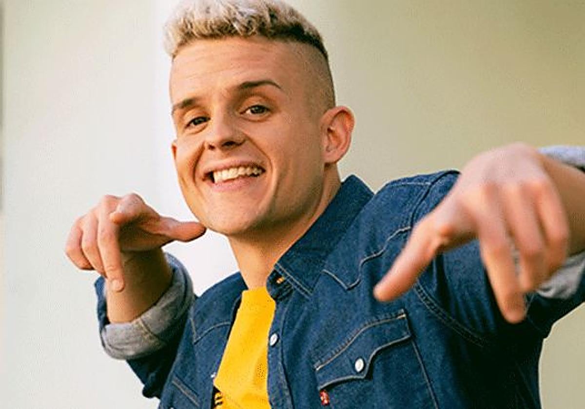 Diálogo ácido y 'freestyle' entre Arkano y la IA