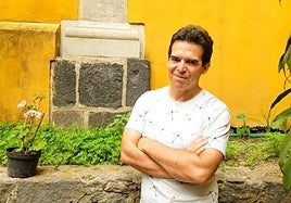 Edmundo Paz Soldán (Cochabamba, Bolivia, 1967).