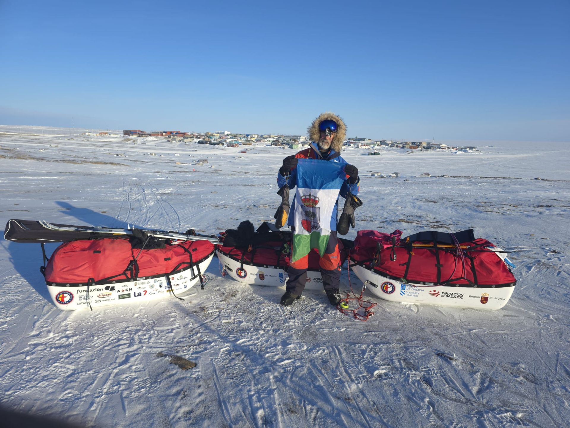La expedición del santomerano Quitín Mira en el Ártico canadiense, en imágenes