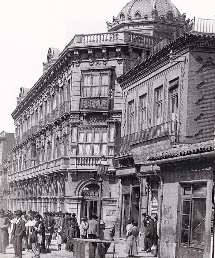 Imagen secundaria 2 - 1. Bahía de Mazarrón. Albúmina sobre cartón. Autor desconocido. 2. Casa el Piñón, de La Unión. Fototipia Thomas 1910. 3. Portada del libro. 