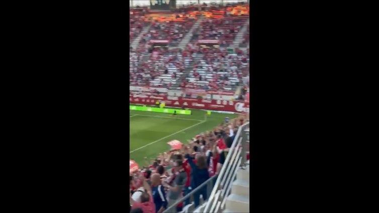 La celebración de Felipe Moreno en el gol de la victoria de Flakus