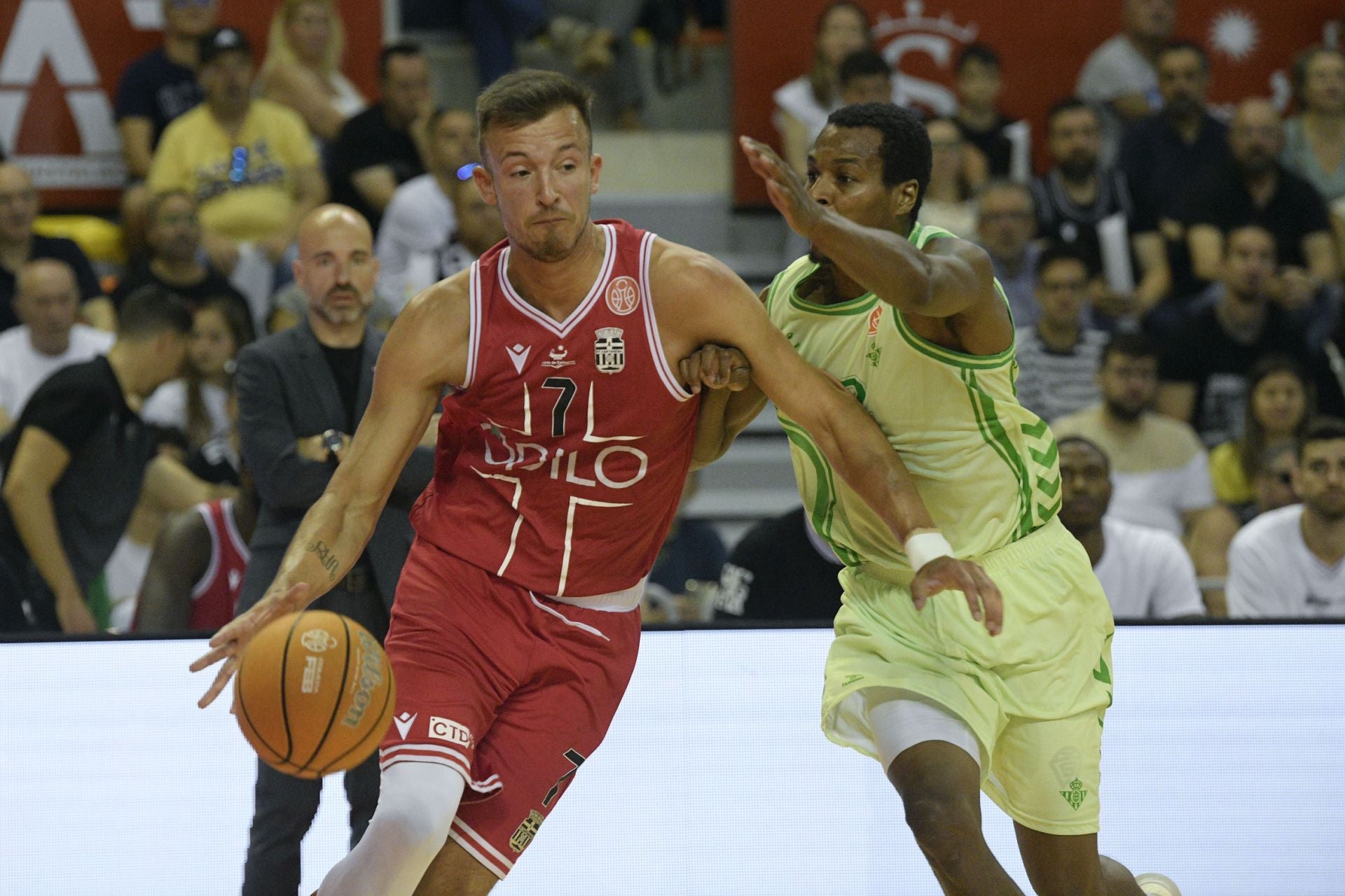 Las imágenes del cuarto partido entre el Odilo FC Cartagena y el Real Betis
