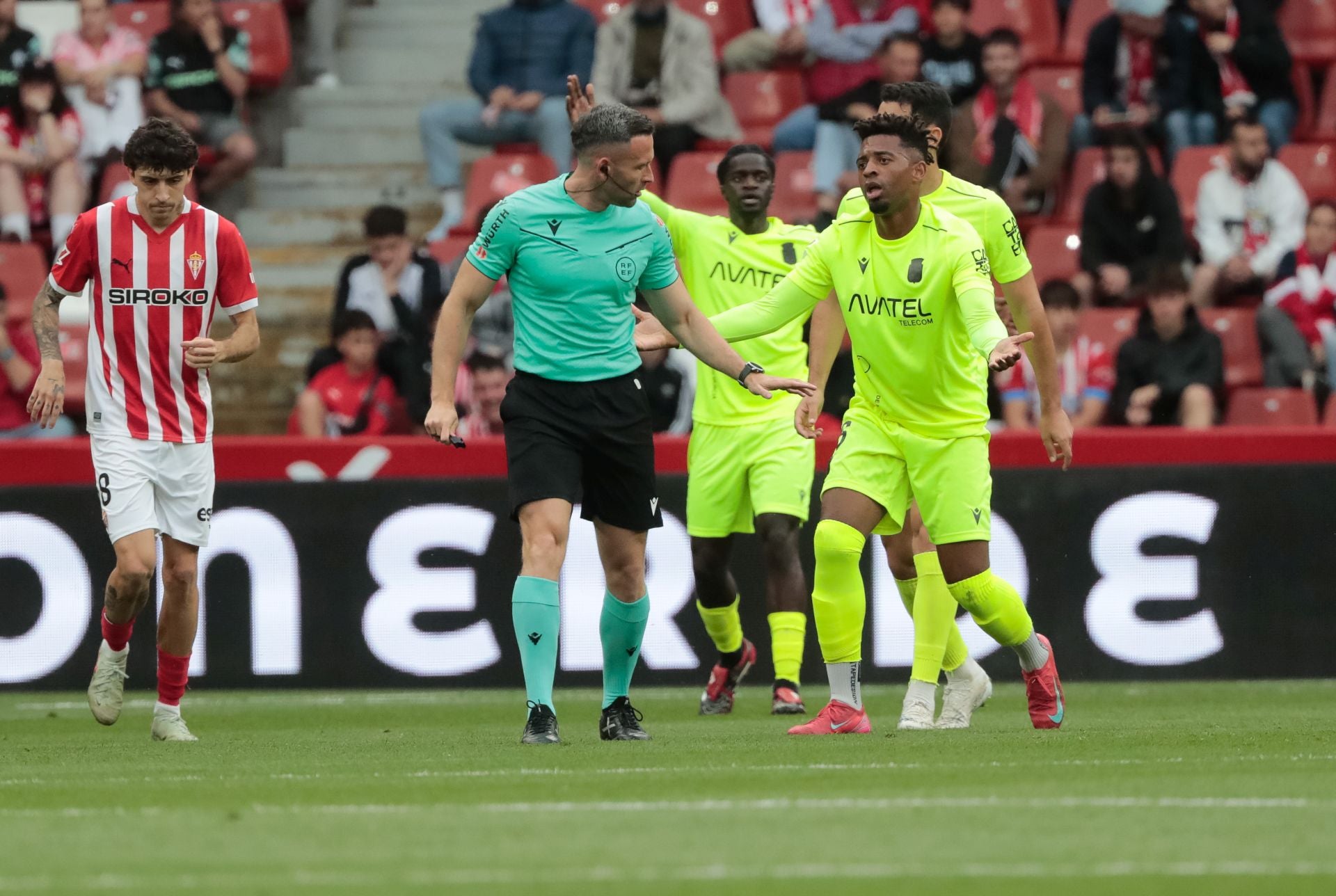 El Sporting-Cartagena (3-2), en imágenes