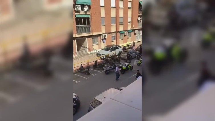 El momento de la detención en Murcia de un hombre tras una tensa persecución de la Policía