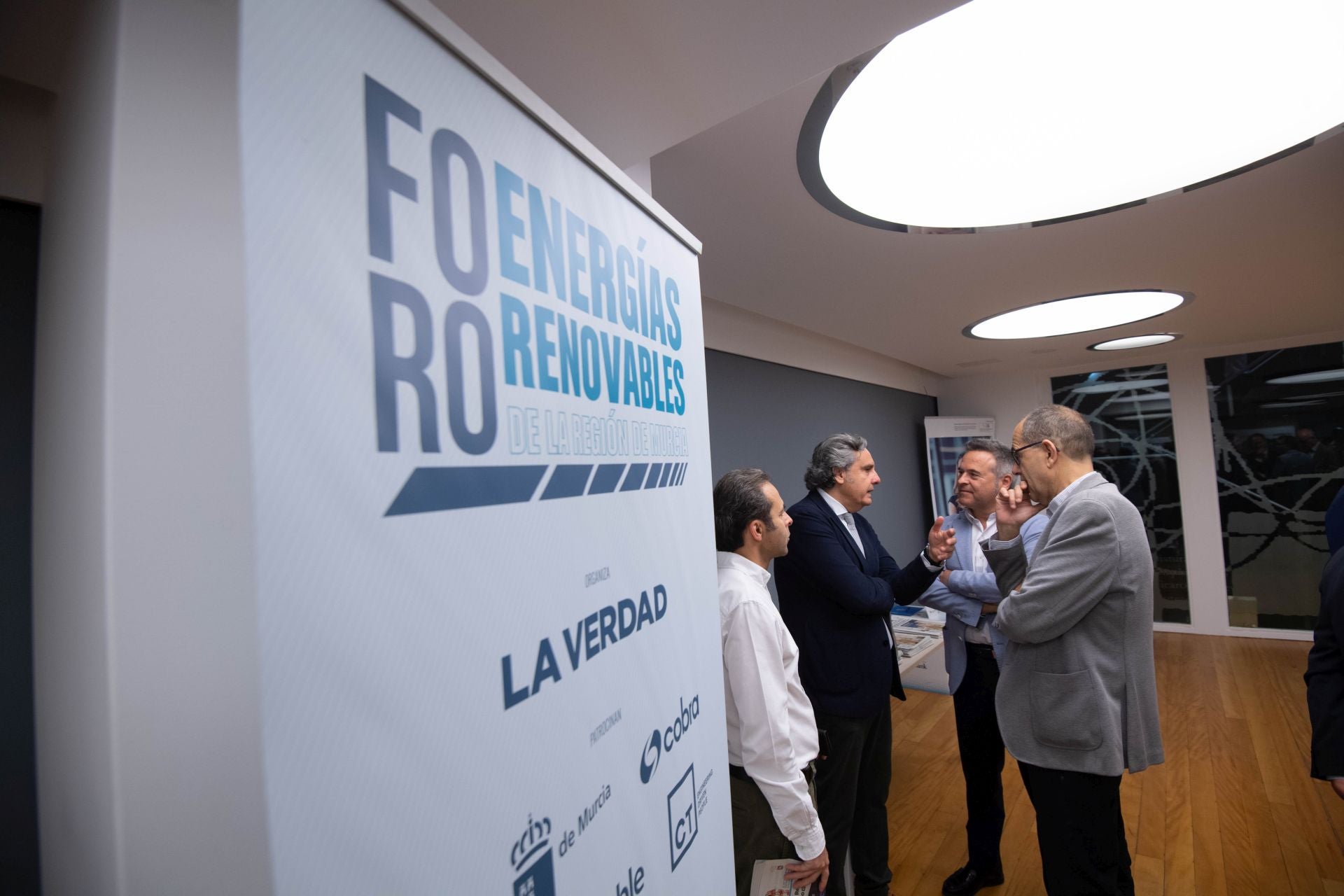 El foro sobre el impacto de las renovables en el modelo energético de la Región de Murcia, en imágenes