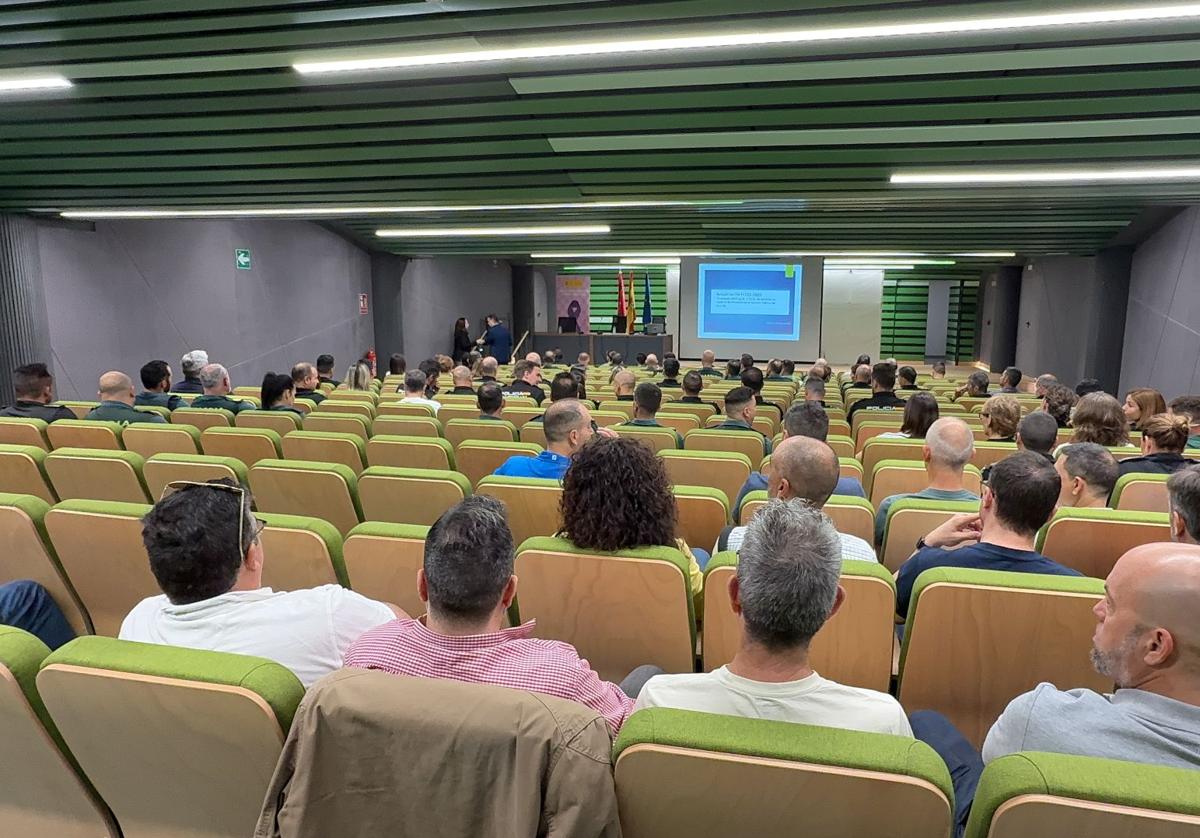 Policías de la región se forman en el nuevo protocolo del sistema viogén para víctimas de violencia de género | la verdad