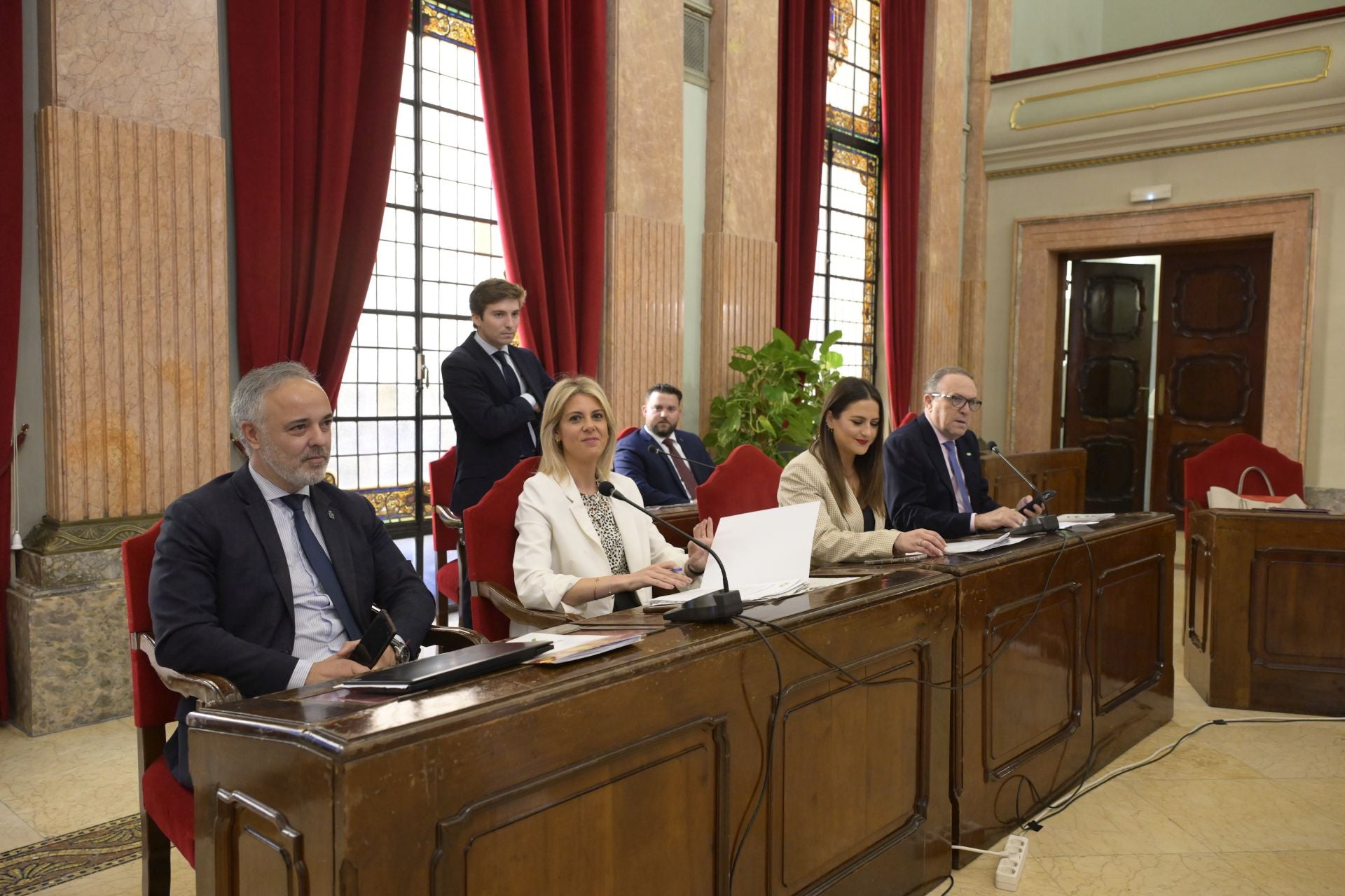 El Pleno del Ayuntamiento de Murcia del mes de mayo, en imágenes