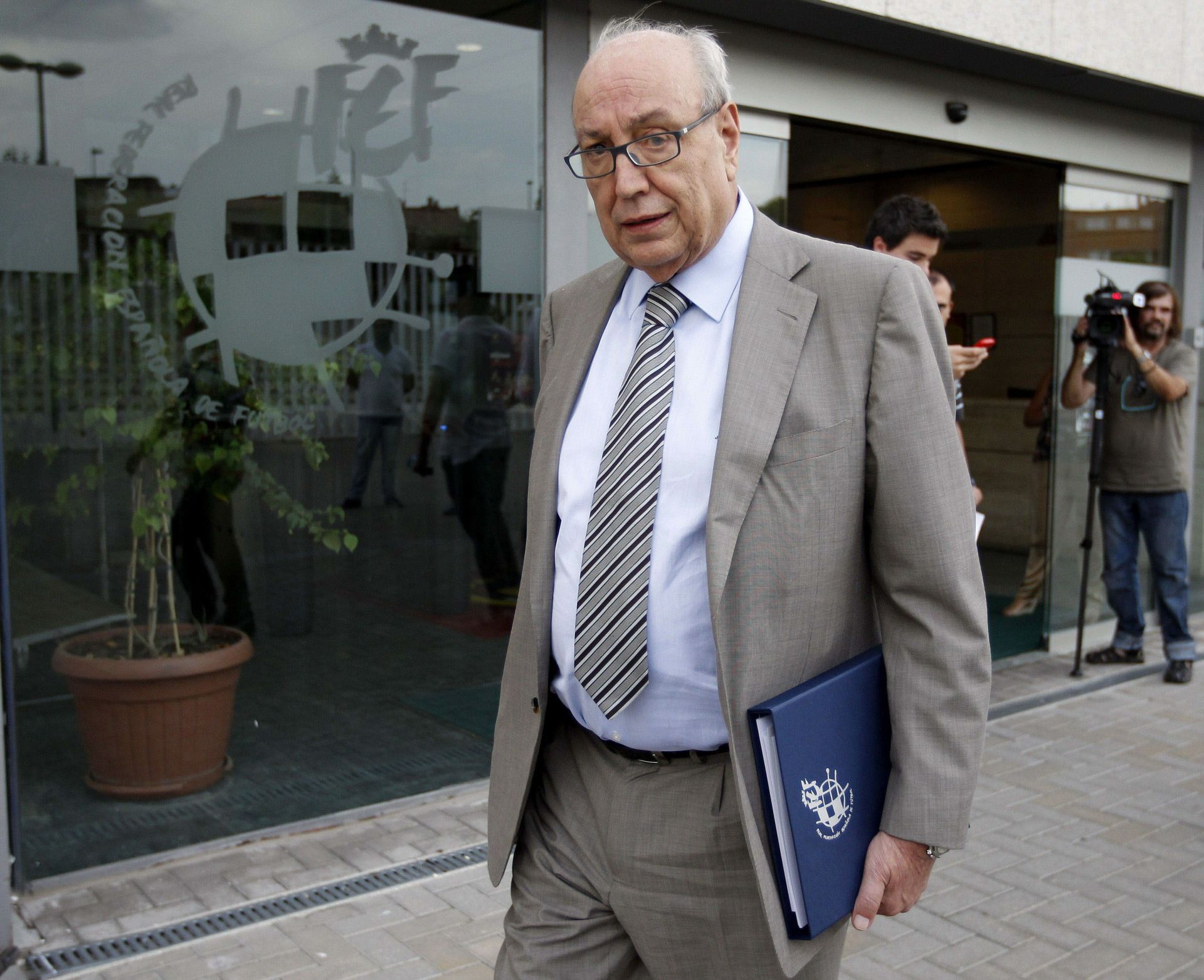 Samper, en agosto de 2014, en la Federación Española.