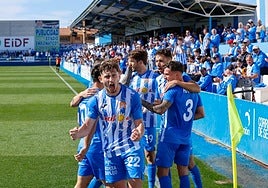 Méndez celebra un gol.