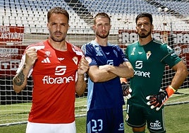 Pedro León, Flakus y Gazzaniga, referentes de un Real Murcia que esta tarde arranca el 'playoff' de ascenso a Segunda en Tarragona.