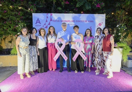 La XVII Fiesta Solidaria del Cáncer de Mama en Murcia, en imágenes