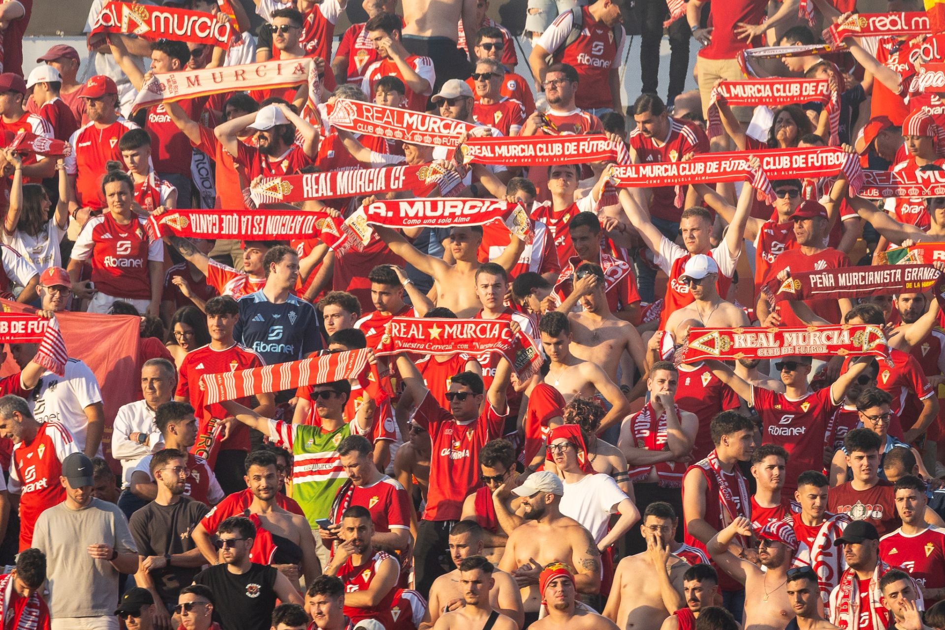 El empate del Real Murcia contra el Nàstic, en imágenes