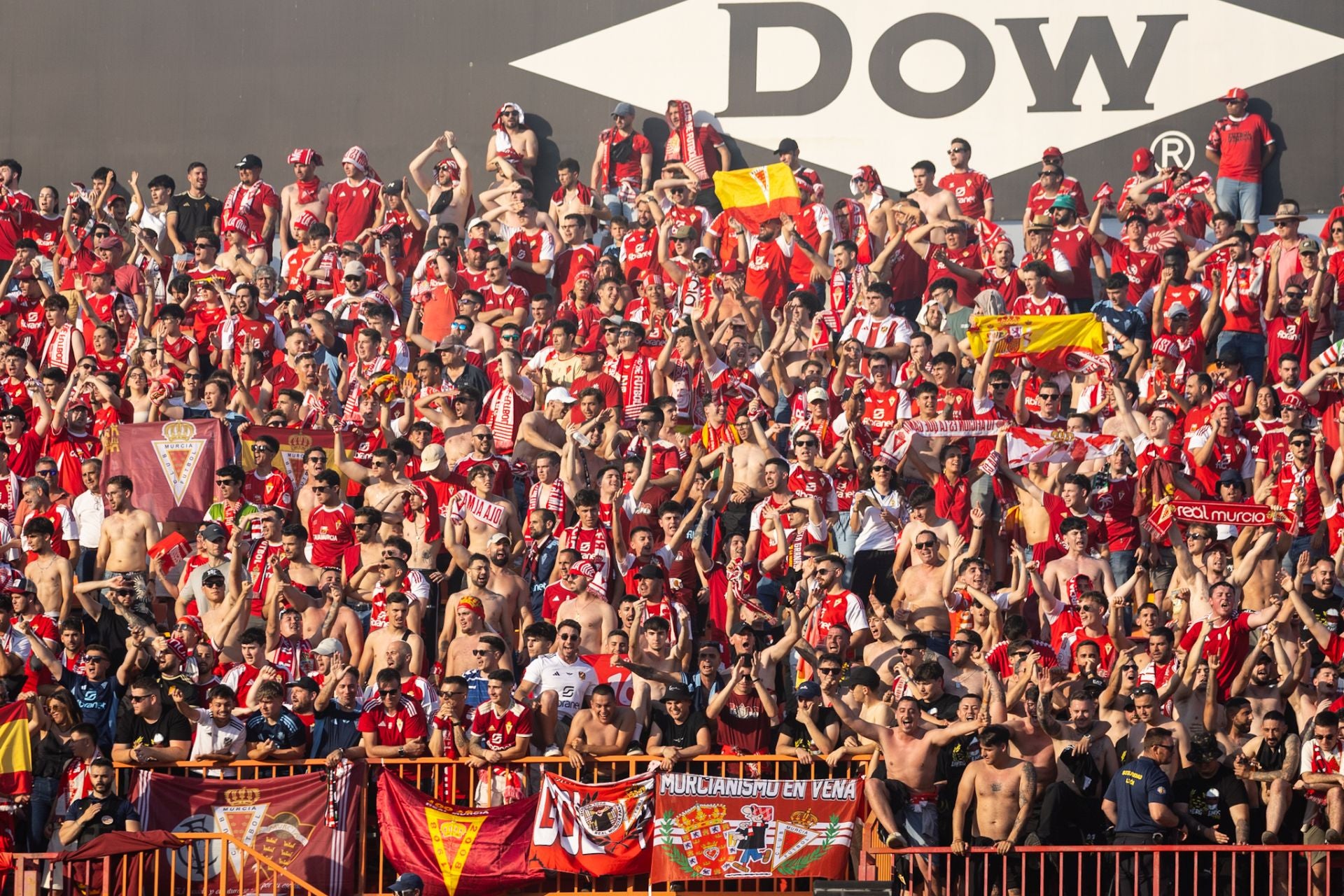 El empate del Real Murcia contra el Nàstic, en imágenes