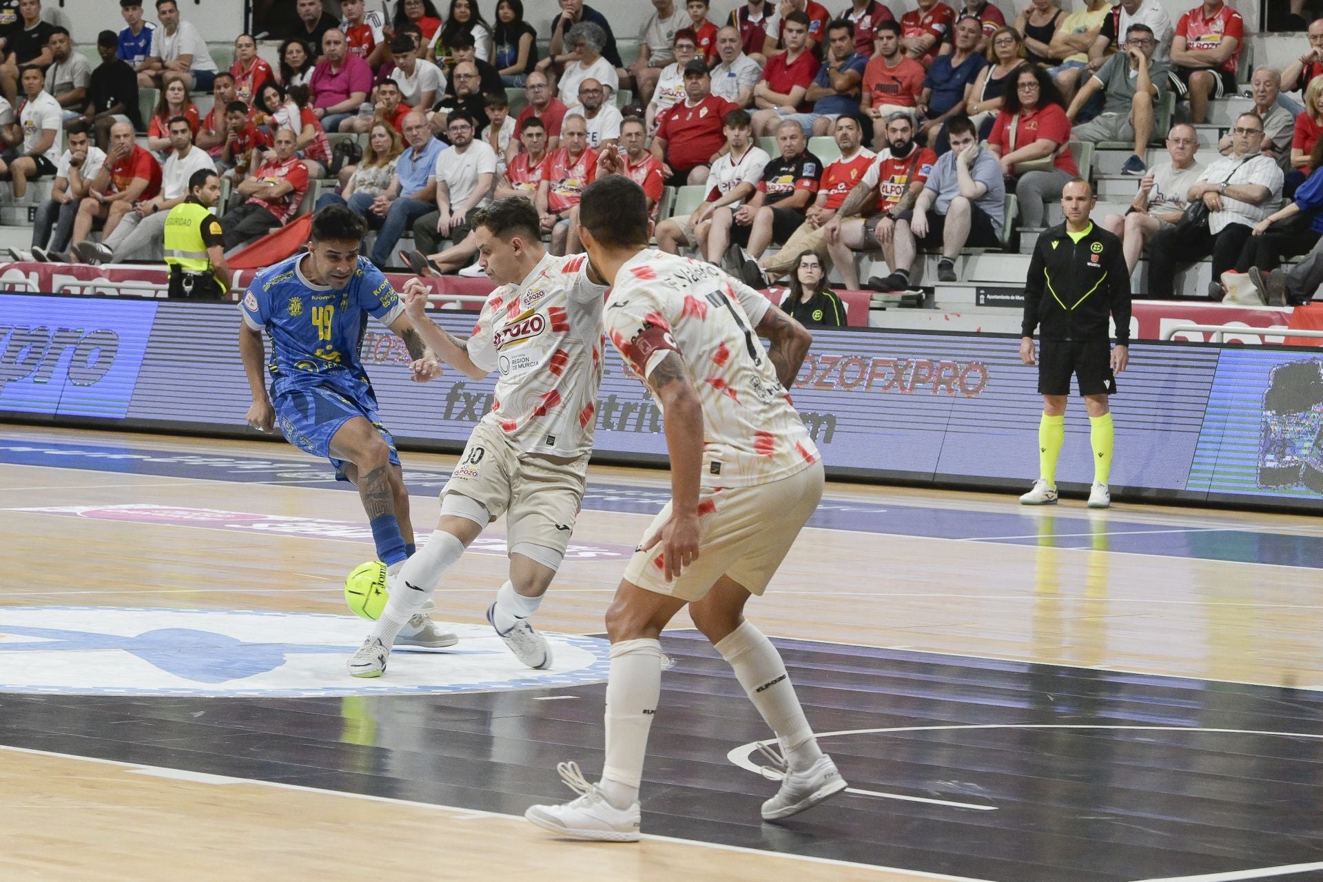 ElPozo-Peñiscola (6-3), en imágenes