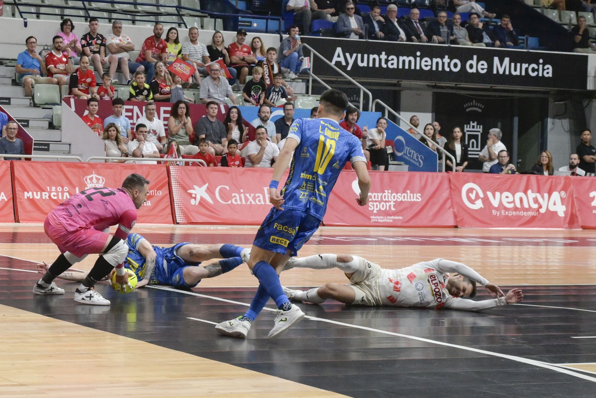 ElPozo-Peñiscola (6-3), en imágenes