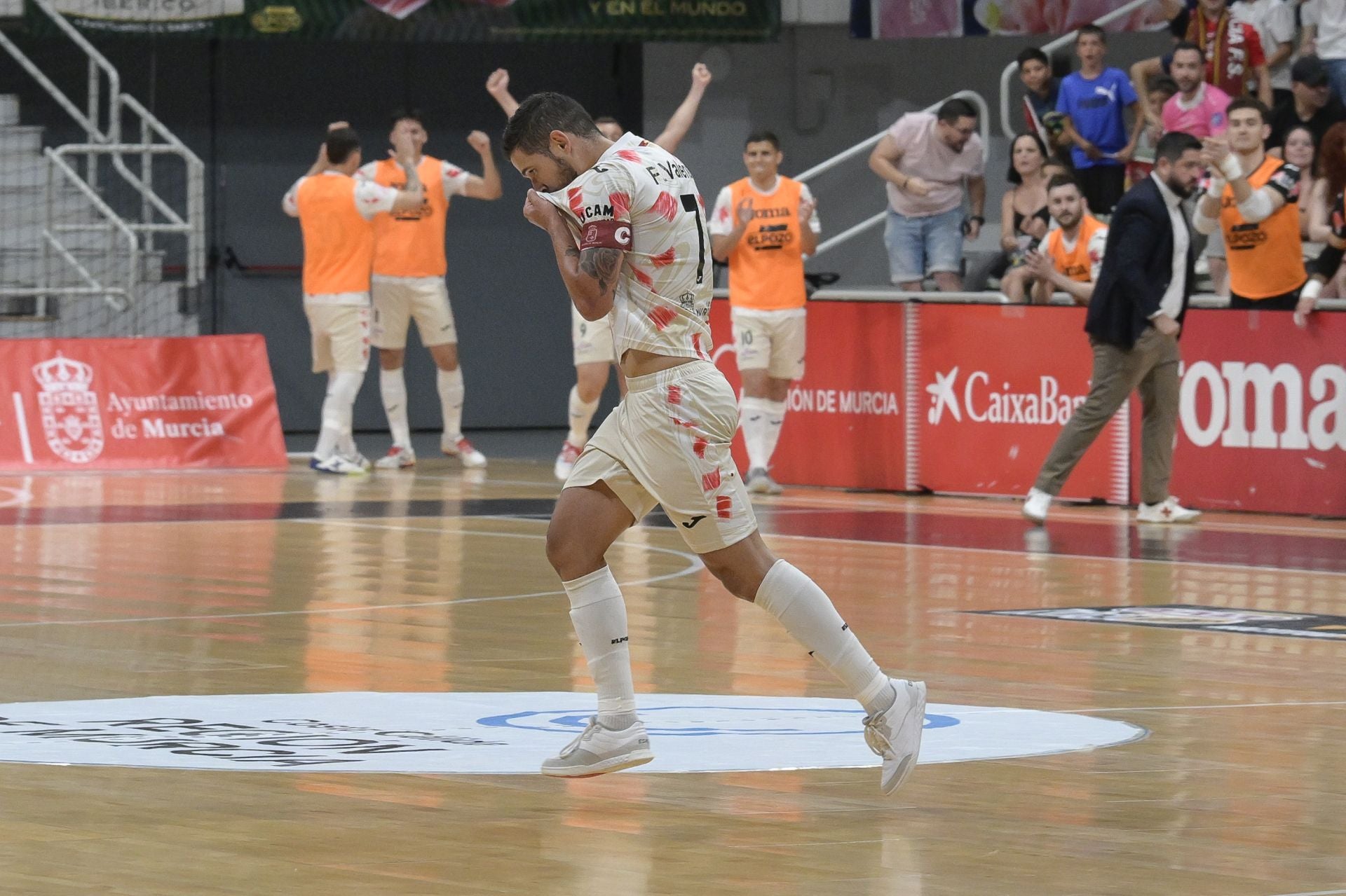 ElPozo-Peñiscola (6-3), en imágenes