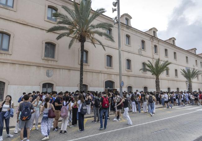 Los estudiantes, este martes, en Cartagena.