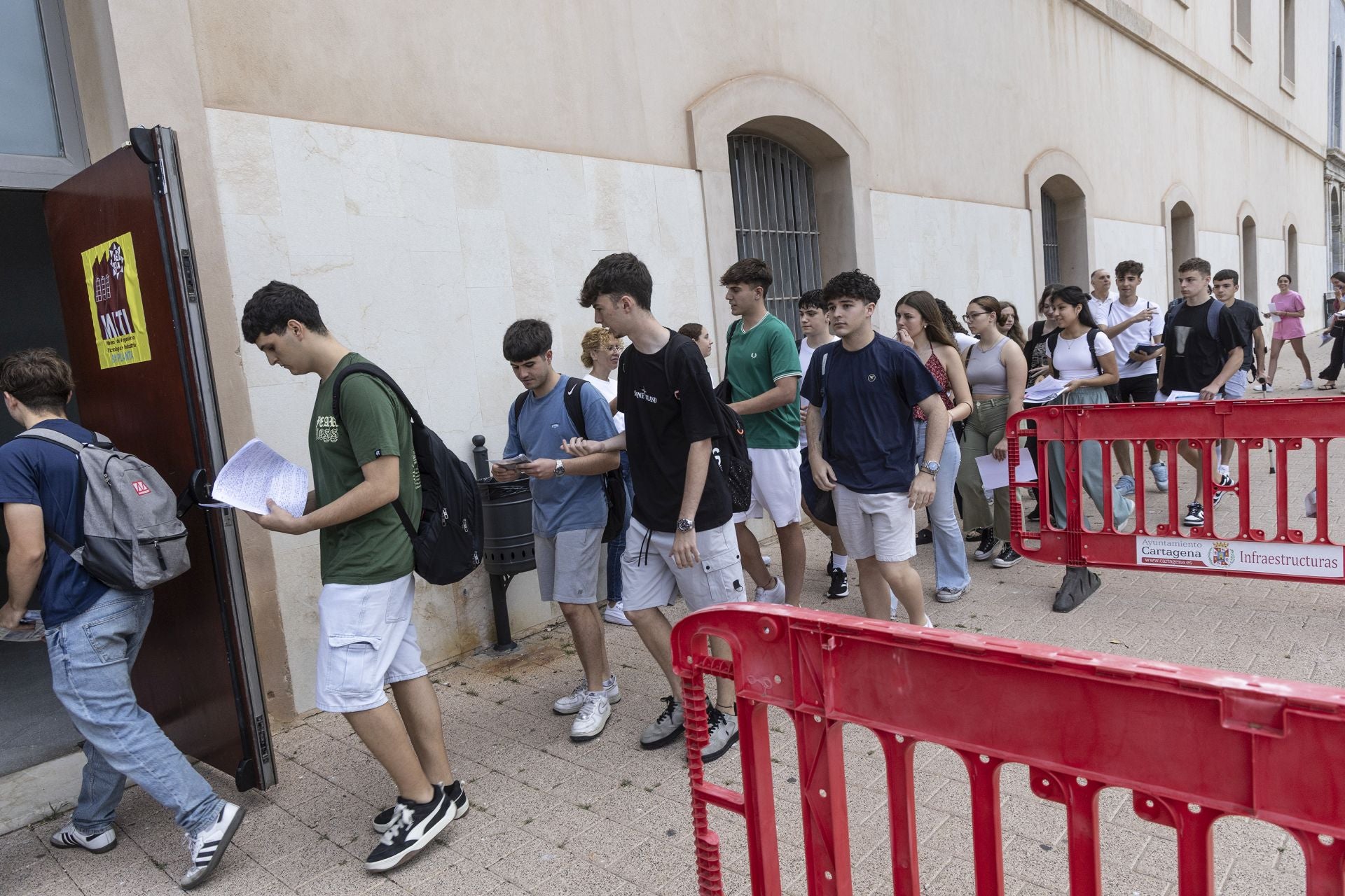 Los alumnos de la Región de Murcia afrontan los primeros exámenes de la PAU, en imágenes