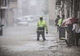 Una calle de Orihuela el 12 de septiembre de 2019 durante las inundaciones de la Vega Baja.