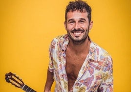El cantante y compositor gaditano Antoñito Molina actuará el sábado en el auditorio Víctor Villegas de Murcia.