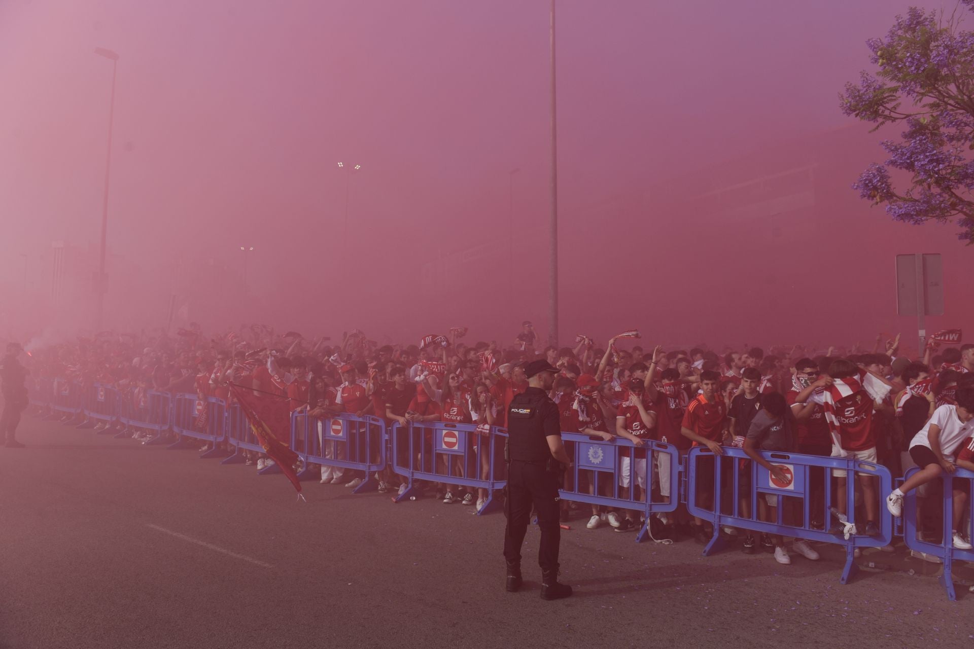 El ambiente previo al Real Murcia - Nàstic, en imágenes