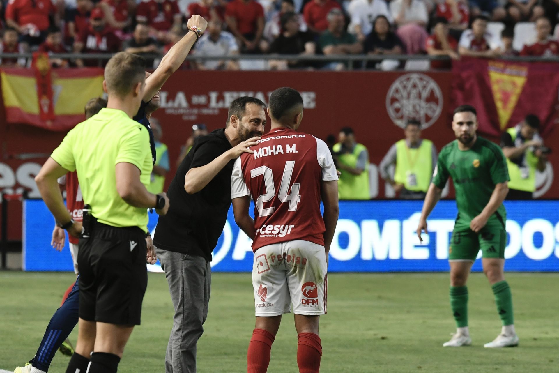 La derrota del Real Murcia frente al Nàstic, en imágenes