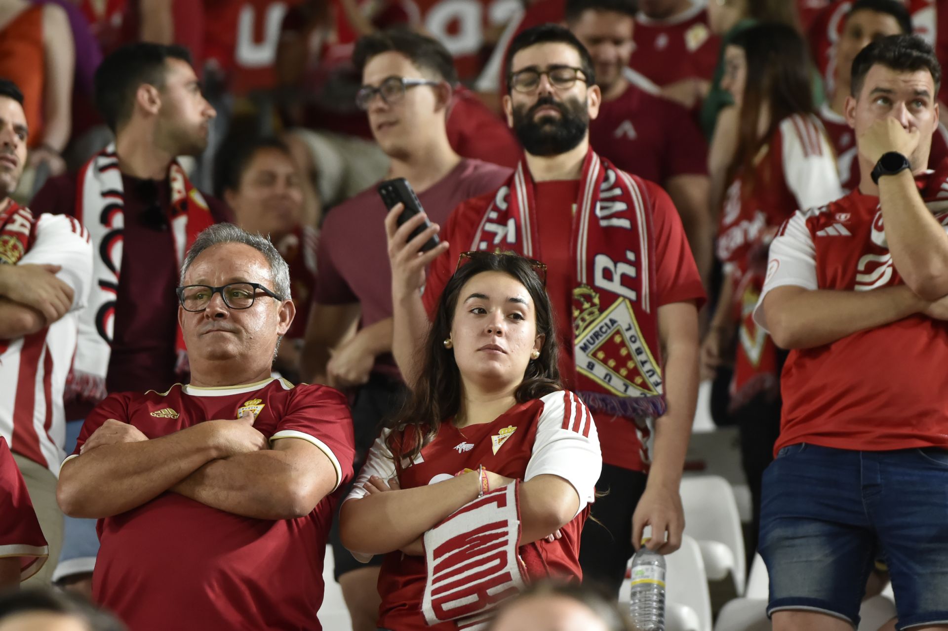 La derrota del Real Murcia frente al Nàstic, en imágenes