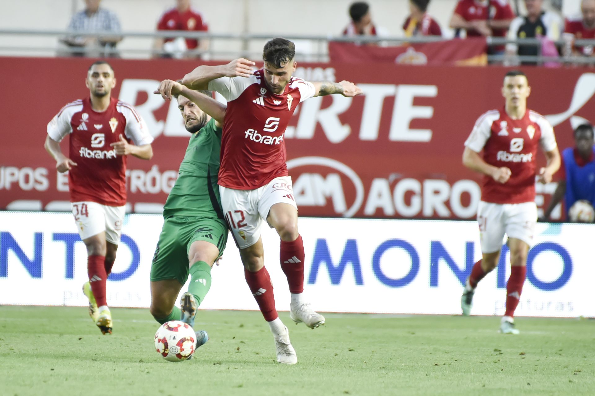 La derrota del Real Murcia frente al Nàstic, en imágenes
