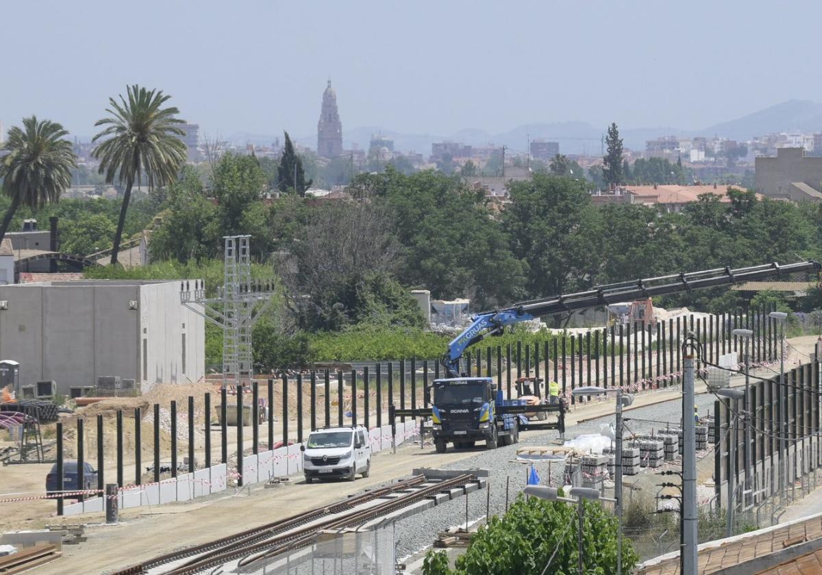 El bulevar desde Barriomar hasta el límite con Alcantarilla, sin coches
