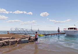 Modelo de pantalán que se instalará en las playas Mistral y Pedruchillo, en La Manga del Mar Menor.