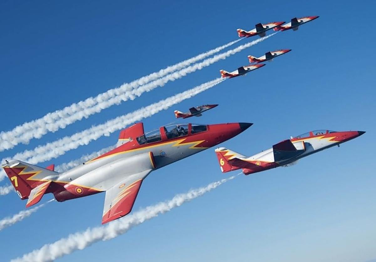 La Patrulla Águila del Ejército del Aire.