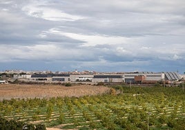 La planta desaladora ubicada junto a la N-332, en Torrevieja.