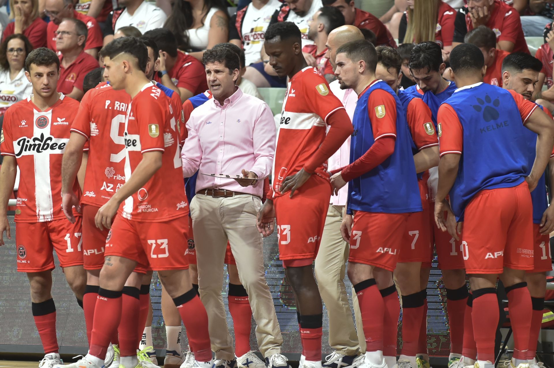 Las imágenes de ElPozo - Jimbee (3-2)
