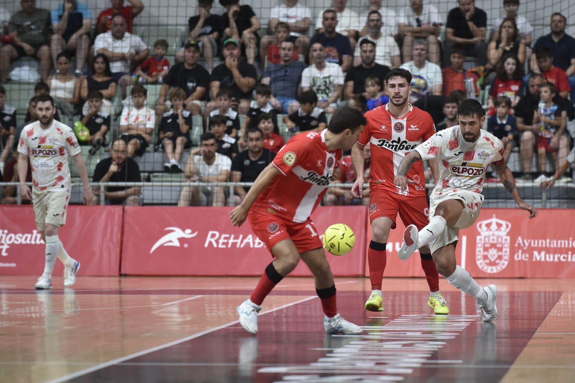 Las imágenes de ElPozo - Jimbee (3-2)