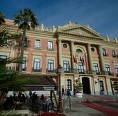 Fachada del Ayuntamiento de Murcia.