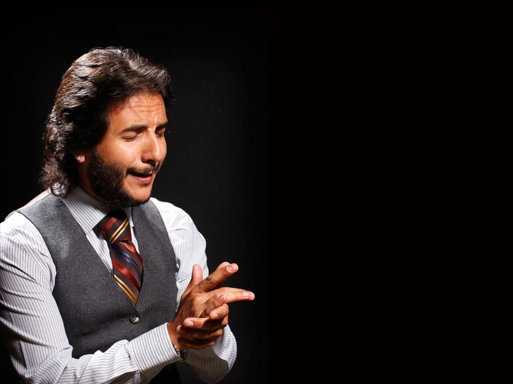 Antonio Reyes. El cantaor en un recital de Santa Lucía.