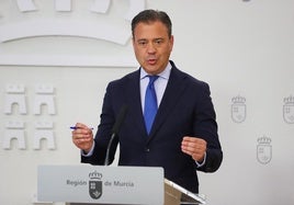 Marcos Ortuño, este jueves, en la rueda de prensa posterior al Consejo de Gobierno.