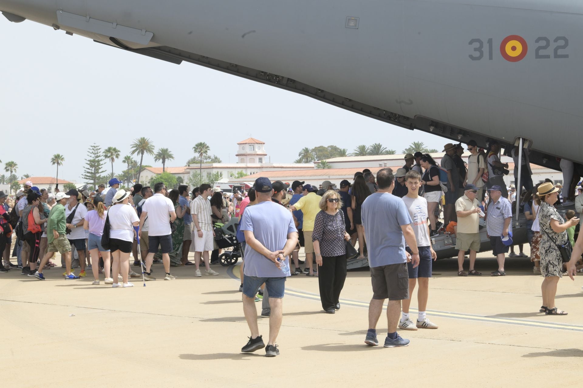 Las imágenes de la exhibición de aviones del festival Aire 25