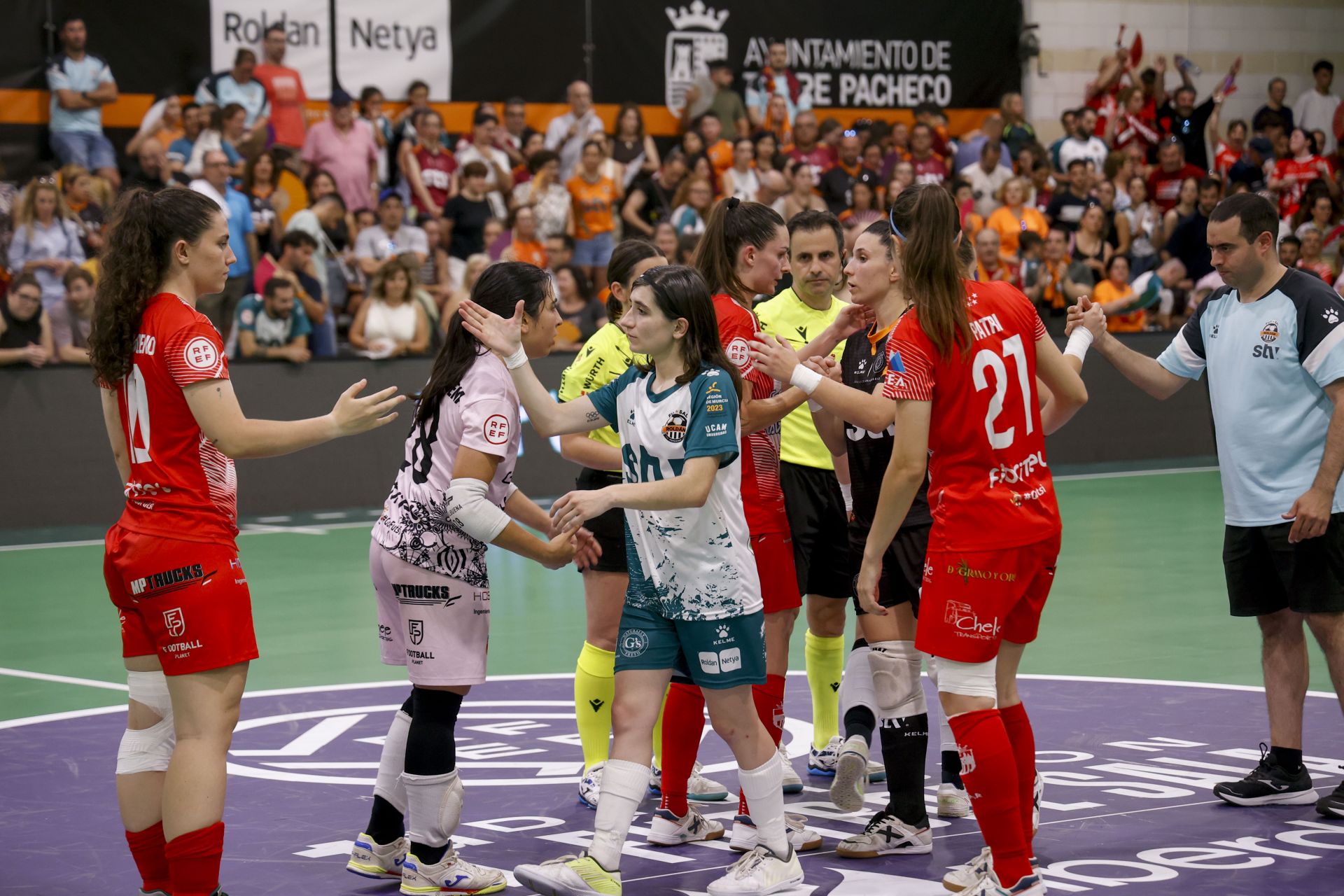 Las imágenes del partido entre el STV Roldán y el Futsi Navalcarnero
