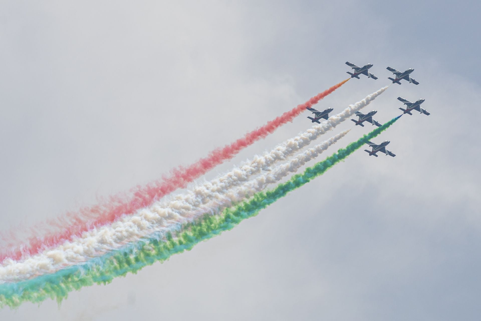 En imágenes, la exhibición aérea en el festival Aire 25 de San Javier
