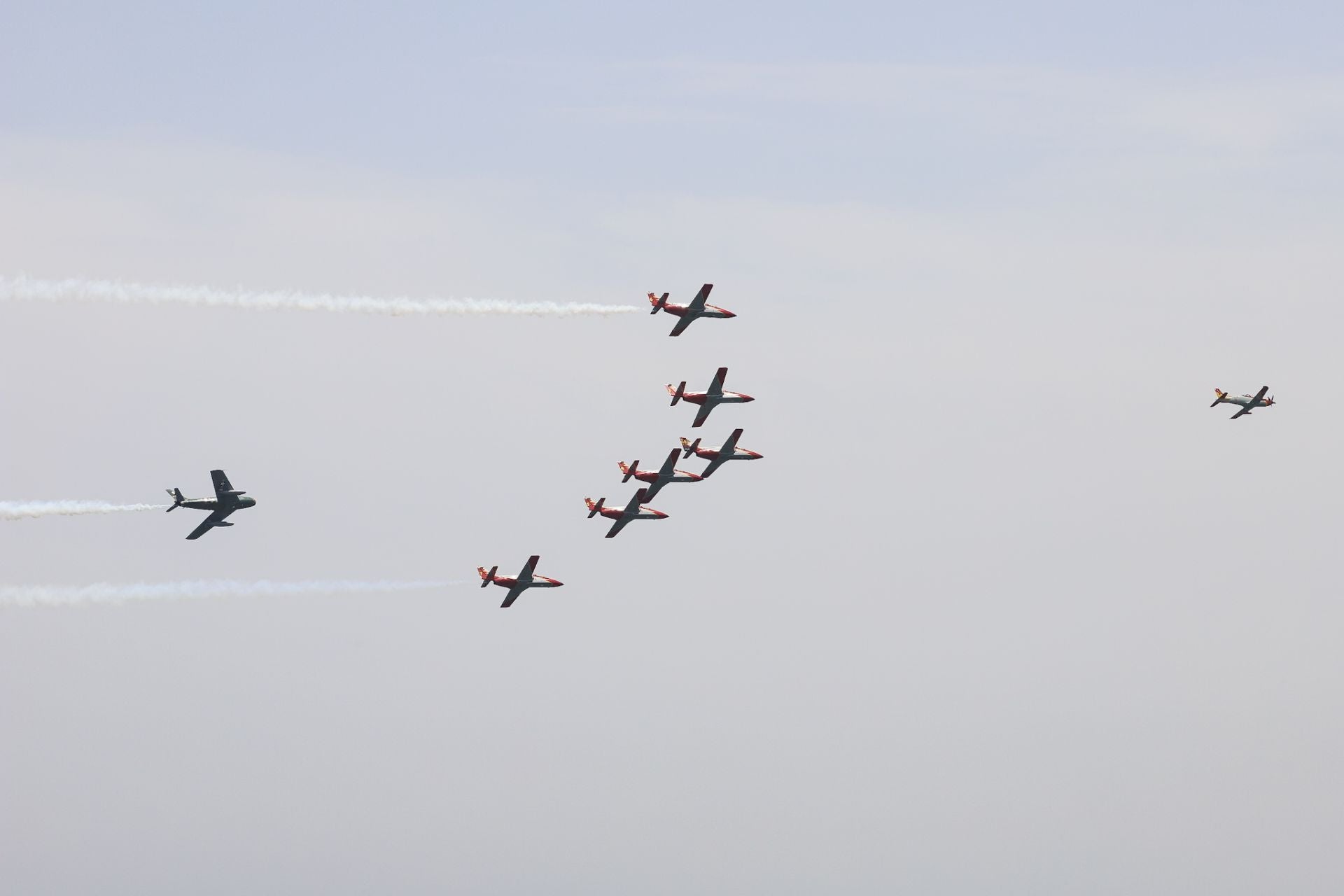 En imágenes, la exhibición aérea en el festival Aire 25 de San Javier