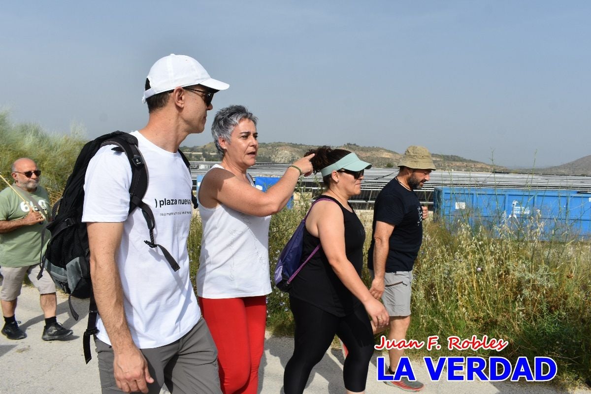Imágenes de la marcha convocada por Plaza Nueva por la conexión ferroviaria con Albacete